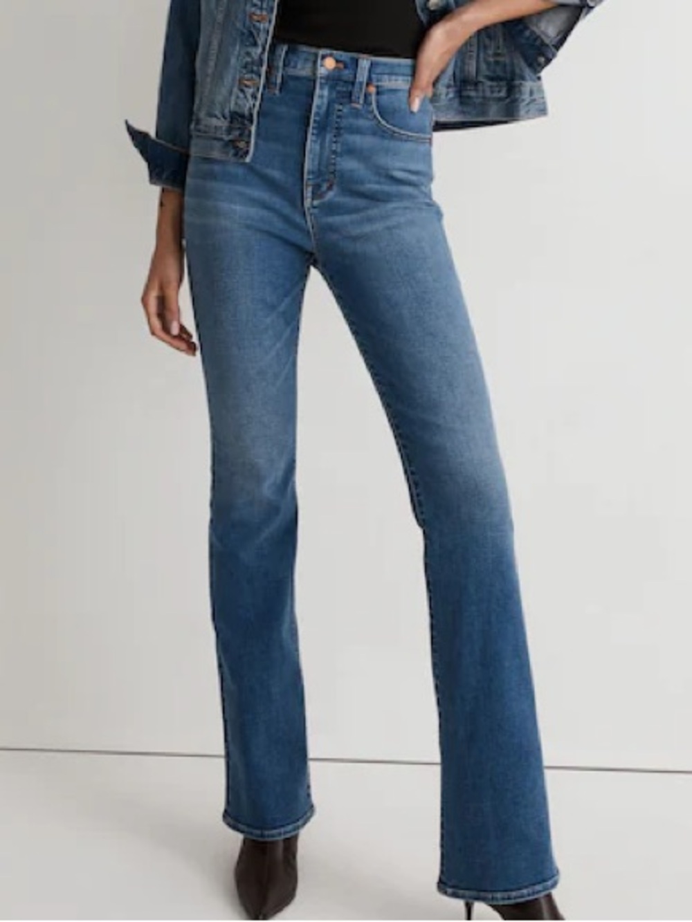 Madewell Skinny Flare Jeans in Elevere
Wash- Size 30